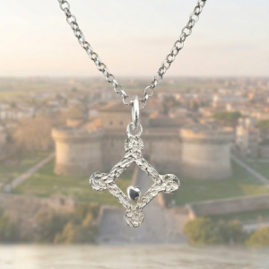 Pendente con catenina "Rocca"